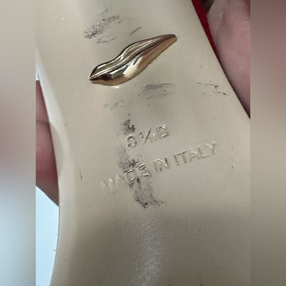 Diane Von Furstenberg suede heels ❤️🖤 - Picture 6 of 7